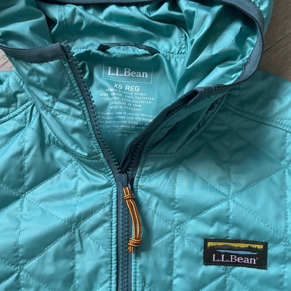 L.L. Bean Quilted Jacket in Aqua and Teal - Picture 2 of 4
